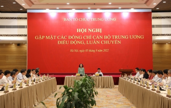 Phải trở thành một phần không thể thiếu của địa phương nơi được điều động, luân chuyển